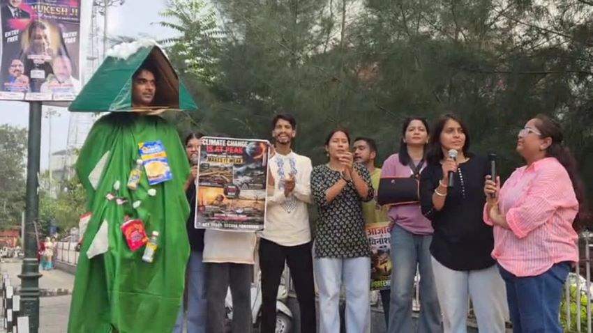 कागजी जश्न बनाम दरकते पहाड़: हिमालय दिवस पर देहरादूनवासियों की दो टूक चेतावनी, बोले- अब दिखावा बंद करो