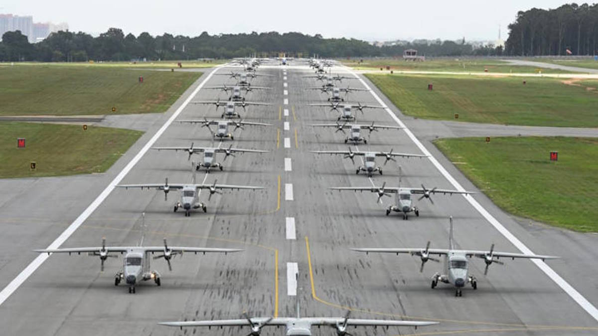 IAF ने दिखाई अपनी तैयारी, डॉर्नियर-228 के बेड़े ने किया शानदार ‘एलिफेंट वॉक’