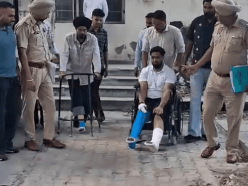 पुलिस को देखते ही कोर्ट की बिल्डिंग से कूदे दो आरोपी, दोनों की टूटी टांगें; फिर भी नहीं बच पाए, गिरफ्तार