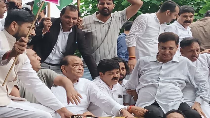 आर-पार के मूड में कांग्रेस: हल्द्वानी विवाद पर कल मुख्यमंत्री आवास कूच, प्रदेश प्रभारी समेत दिग्गज उतरेंगे सड़कों पर
