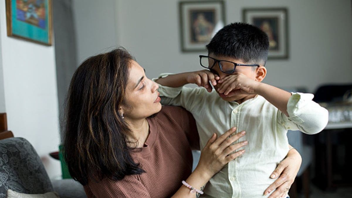 अगर आपके बच्चे का स्वभाव भी है जिद्दी, तो सकारात्मक बदलाव के लिए करें शिवलिंग से जुड़ा यह उपाय