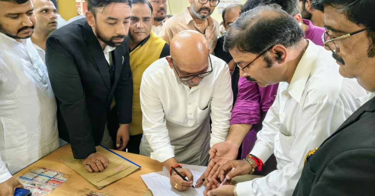 मछली, मुख्यमंत्री और मुकदमाः अजय राय ने CM योगी पर किया मानहानि का केस, मछली विवाद पर सियासी संग्राम जारी