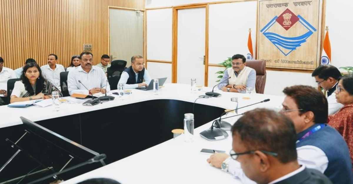 साइबर क्राइम पर कसेगा शिकंजा! पुलिस विभाग और बैंकों के साथ मुख्य सचिव आनन्द बर्द्धन की बैठक, ठगी को रोकने विशेष अभियान चलाने पर जोर