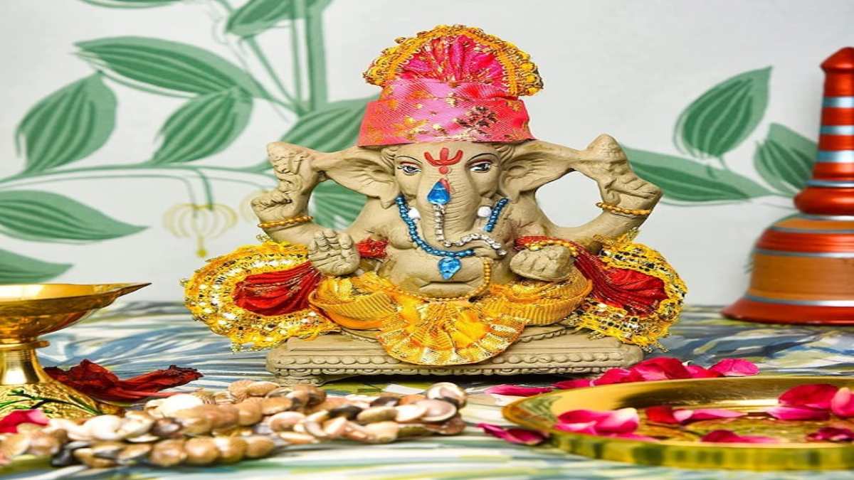 गणेश उत्सव : गणेश जी की प्रतिमा घर में रखने से पहले जान ले यह पांच नियम …