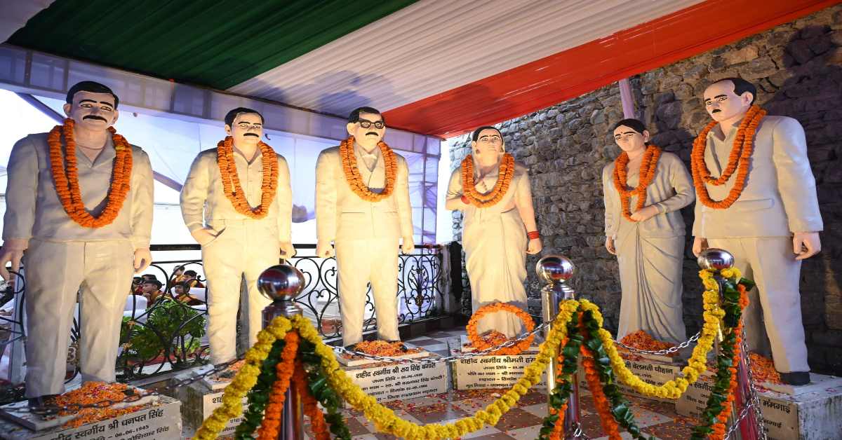 शहीदों के सपनों को साकार करने का संकल्प, धामी बोले- उत्तराखंड में हर हाथ को काम, हर युवा को रोजगार