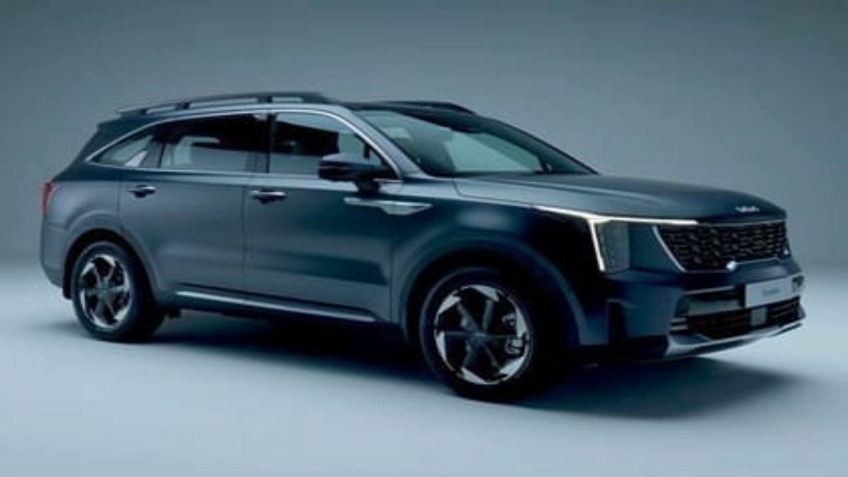 30-Inch Curved Display और Hybrid Engine के साथ आज लॉन्च होगी Kia Sorento, Fortuner को मिलेगी कड़ी टक्कर!