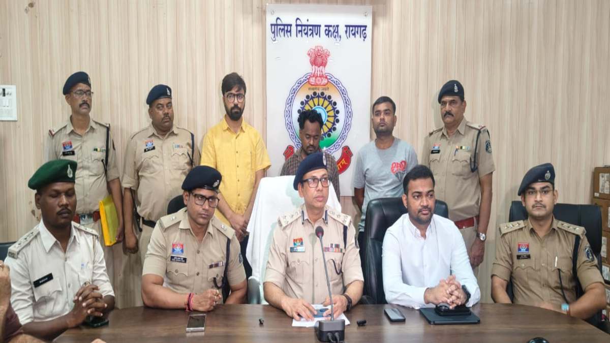 वन तस्करी के सिंडिकेट का भंडाफोड़ : तीन आरोपी गिरफ्तार, ओडिशा, एमपी और हरियाणा तक फैला था लकड़ियों का अवैध कारोबार