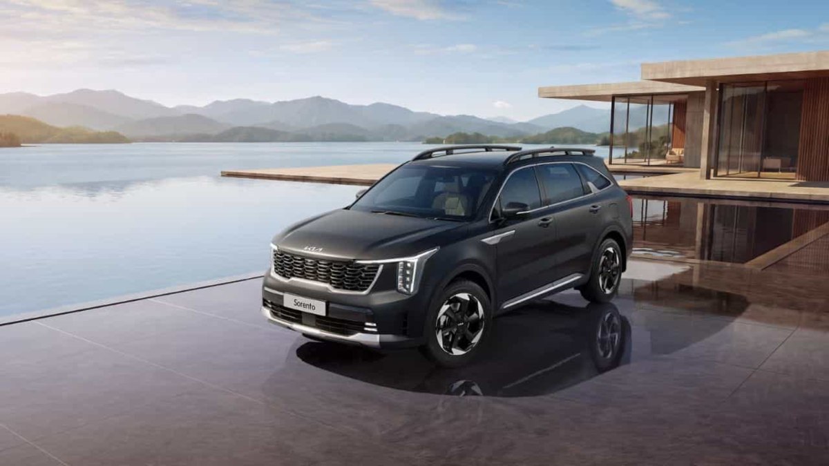 Kia Sorento Launched in India : भारतीय ऑटो बाजार में धमाल मचाने आई नई किआ सोरेंटो, जानें कीमत, इंजन, फीचर्स और वेरिएंट्स की पूरी डिटेल