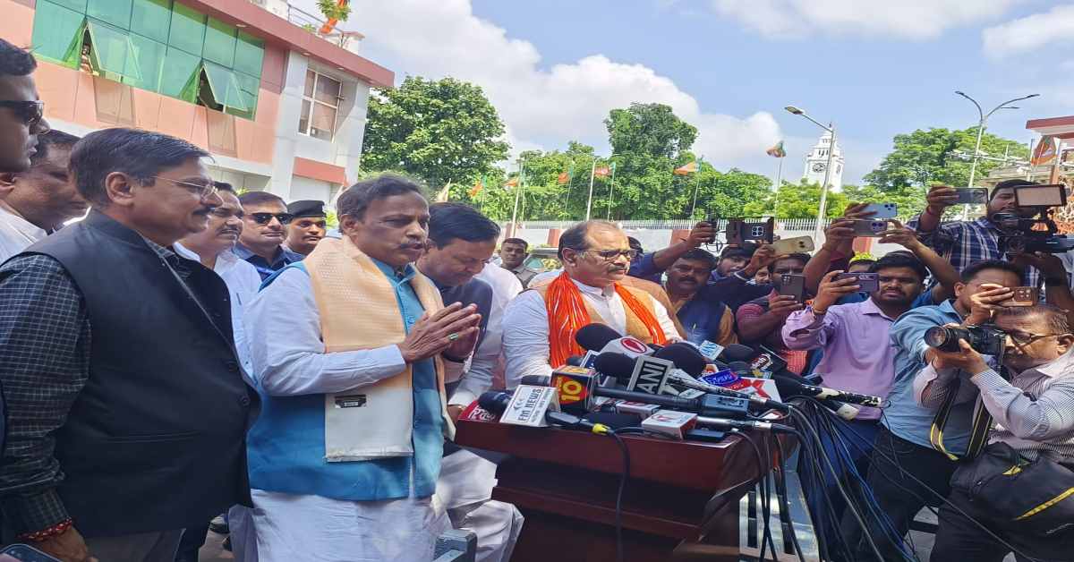 UP फतेह की तैयारी! संघ और संगठन के गठजोड़ से  भाजपा के लिए सियासी पिच तैयार करेंगे विनोद तावड़े, 27 चुनाव को लेकर दिया बड़ा बयान