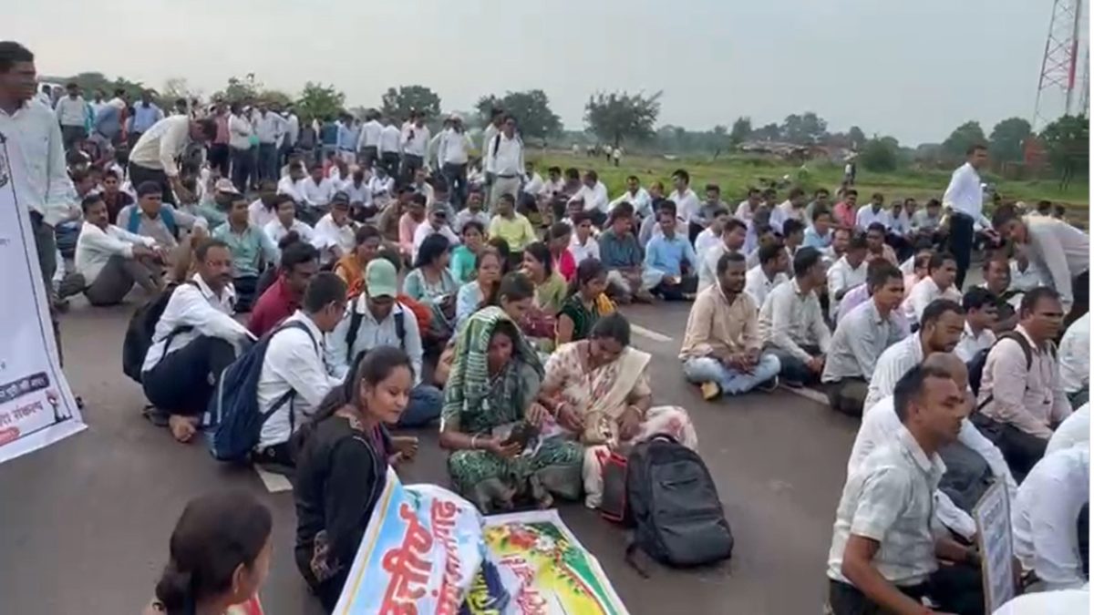 शिक्षक दिवस के दिन शिक्षामंत्री निवास रास्ते पर शिक्षकों का ‘TET आधारित पदोन्नति न्याय सत्याग्रह’, जानिए सड़क पर क्यों मचा बवाल