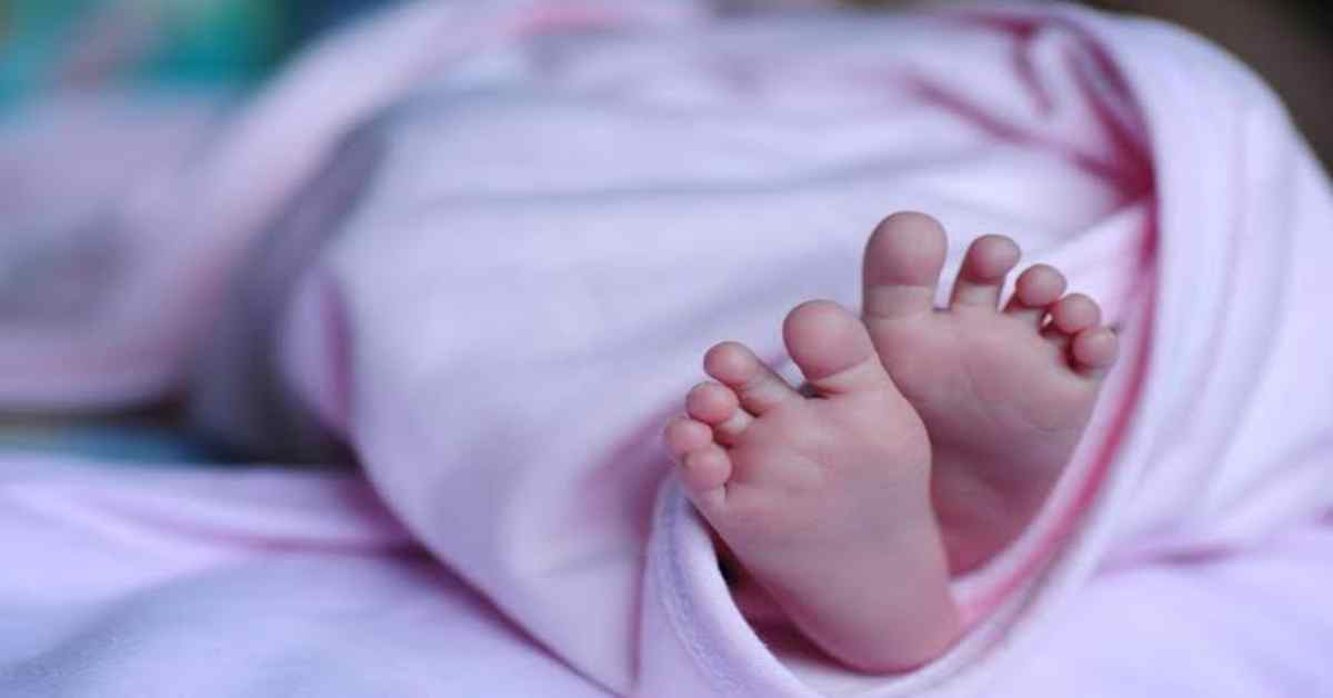 इलाज के नाम पर मौत मिली! ऑपरेशन के बाद नवजात की गई जान, अस्पताल पर लापरवाही के आरोप, मासूम जिंदगी की मौत का जिम्मेदार कौन?