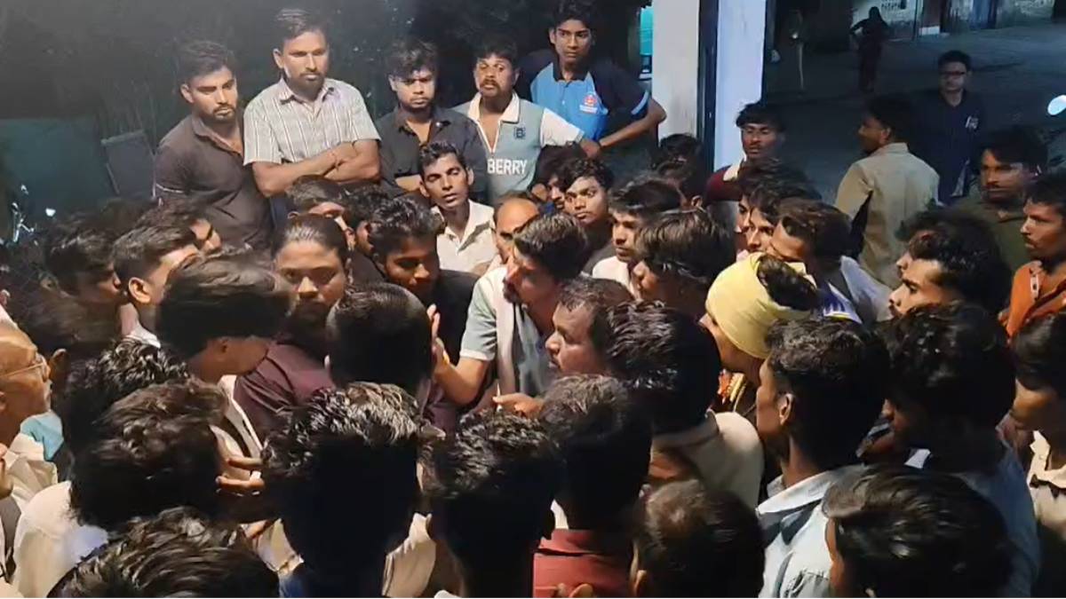 कन्या शिक्षा परिसर में 9 वीं की छात्रा की संदिग्ध मौतः निष्पक्ष जांच की मांग को लेकर परिजनों का थाने में हंगामा