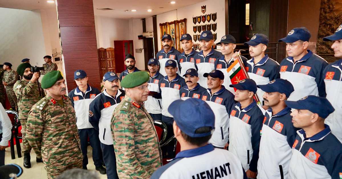माउंट त्रिशूल फतह करने निकले सेना के जांबाज, रुड़की से पर्वतारोहण अभियान को मिली हरी झंडी