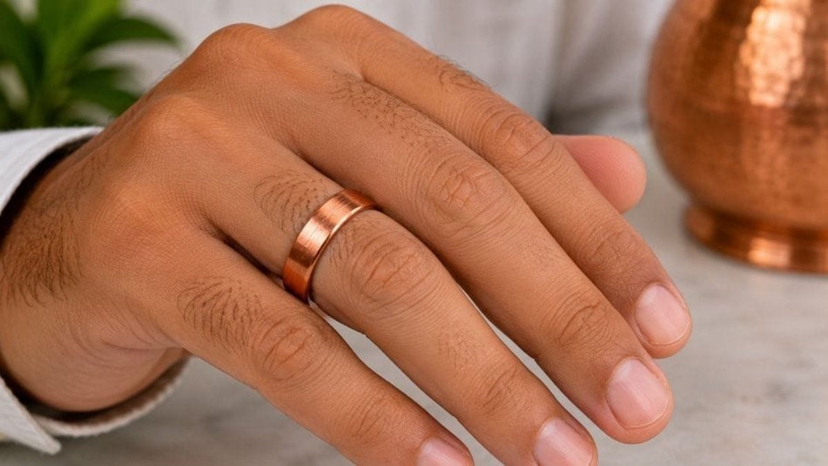 उंगलियों में छुपा सेहत का राज! स्वास्थ्य के लिए किसी चमत्कार से काम नहीं है तांबे की अंगूठी …