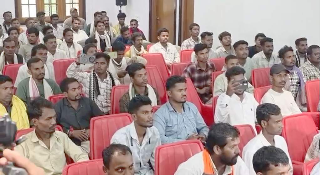 कोयलीबेड़ा के 150 से अधिक ग्रामीणों ने किया भाजपा प्रवेश, सीएम साय ने दिलाई सदस्यता