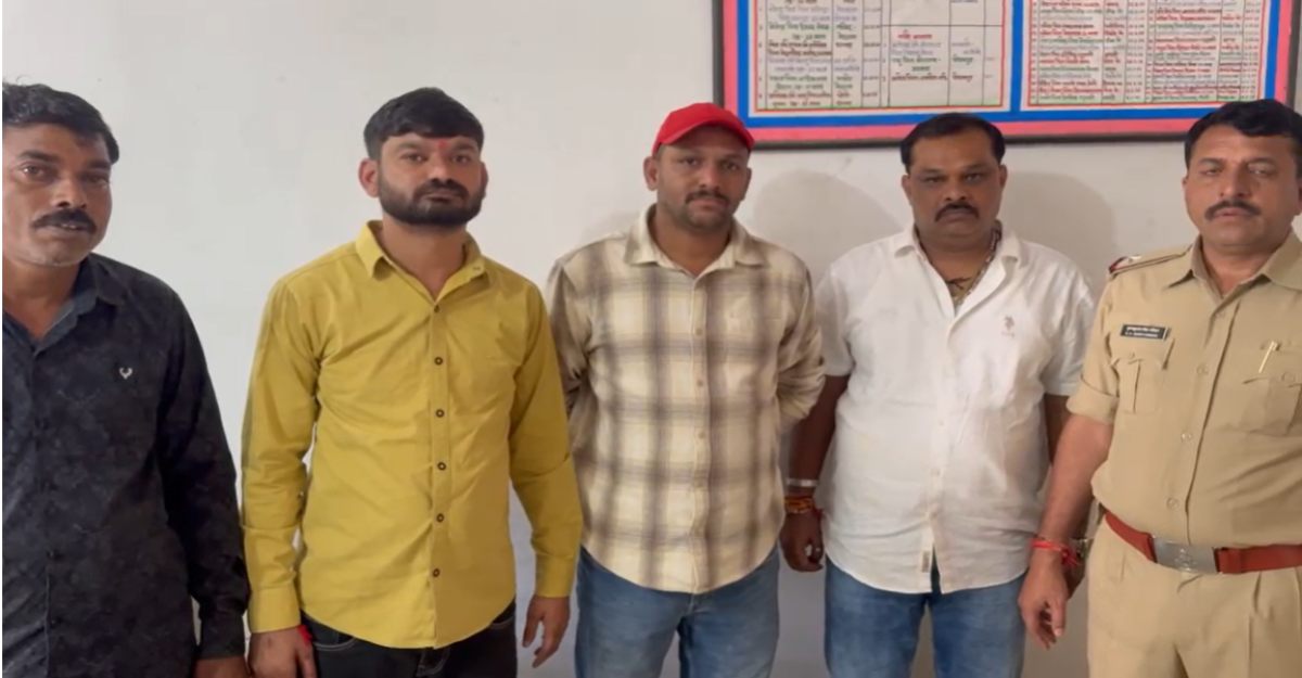धार में वराह मार्च को लेकर तनाव: लाड मस्जिद/विजय मंदिर आमजन के लिए बंद, 15 हिंदू नेताओं की गिरफ्तारी