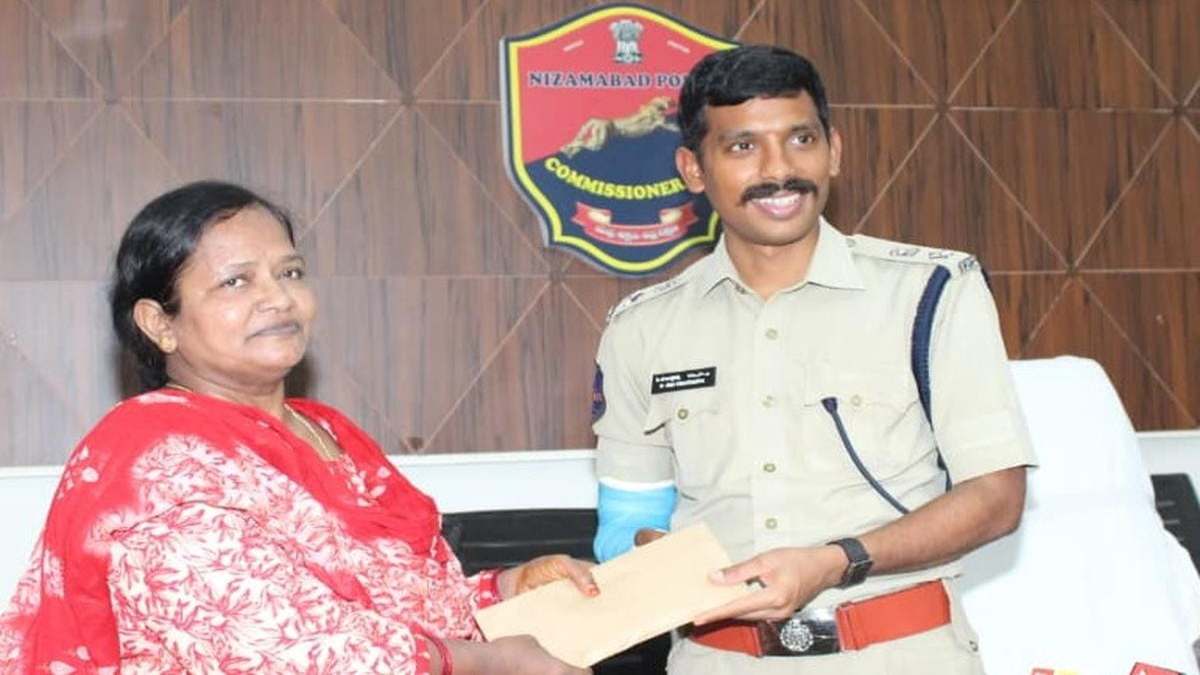 साढ़े तीन दशक से अंडरग्राउंड महिला माओवादी लीडर ने किया सरेंडर, बस्तर में थी सक्रिय