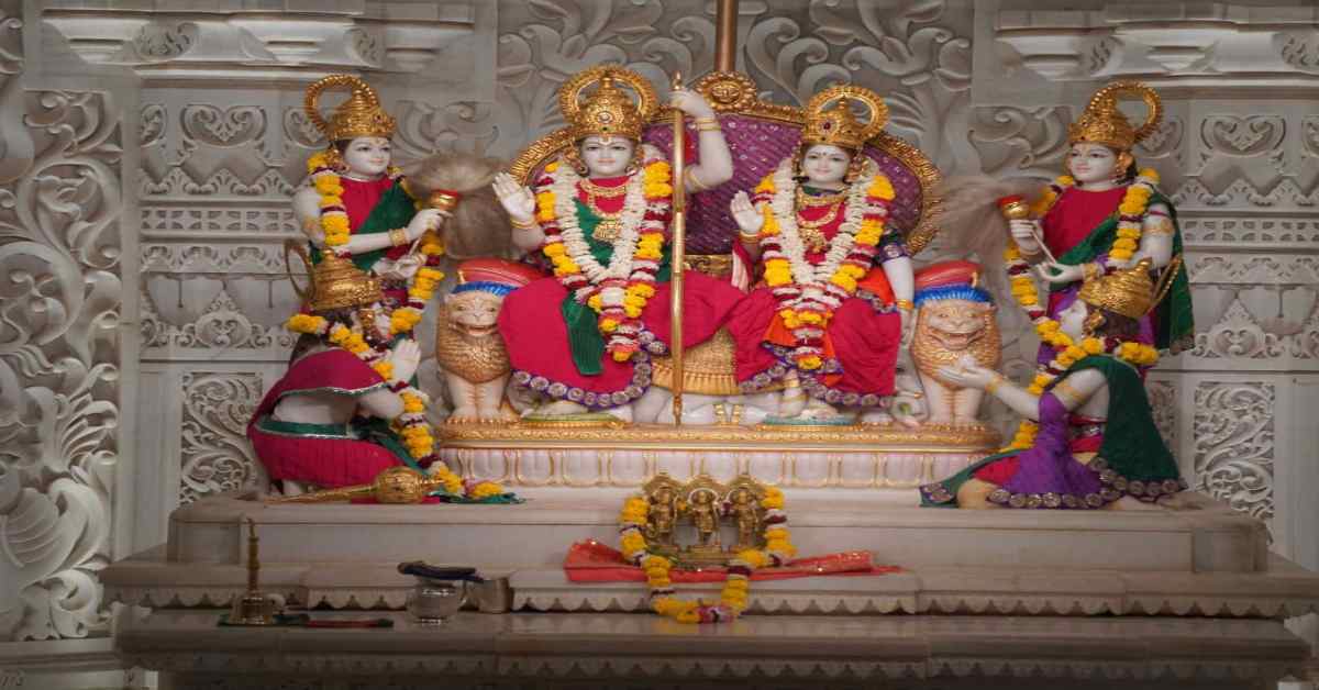 आखिर डर किस बात का है? राम मंदिर के गर्भगृह में फोन नहीं ले जाएंगे पुजारी, इन चीजों से भी रखनी होगी दूरी…