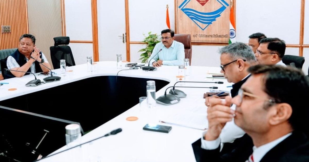 धामी सरकार का डिजिटल डंडा, जमीन पर कब्जे पर तुरंत अलर्ट, फाइलों से लेकर सरकारी जमीन तक, CS बर्द्धन ने कसा शिकंजा