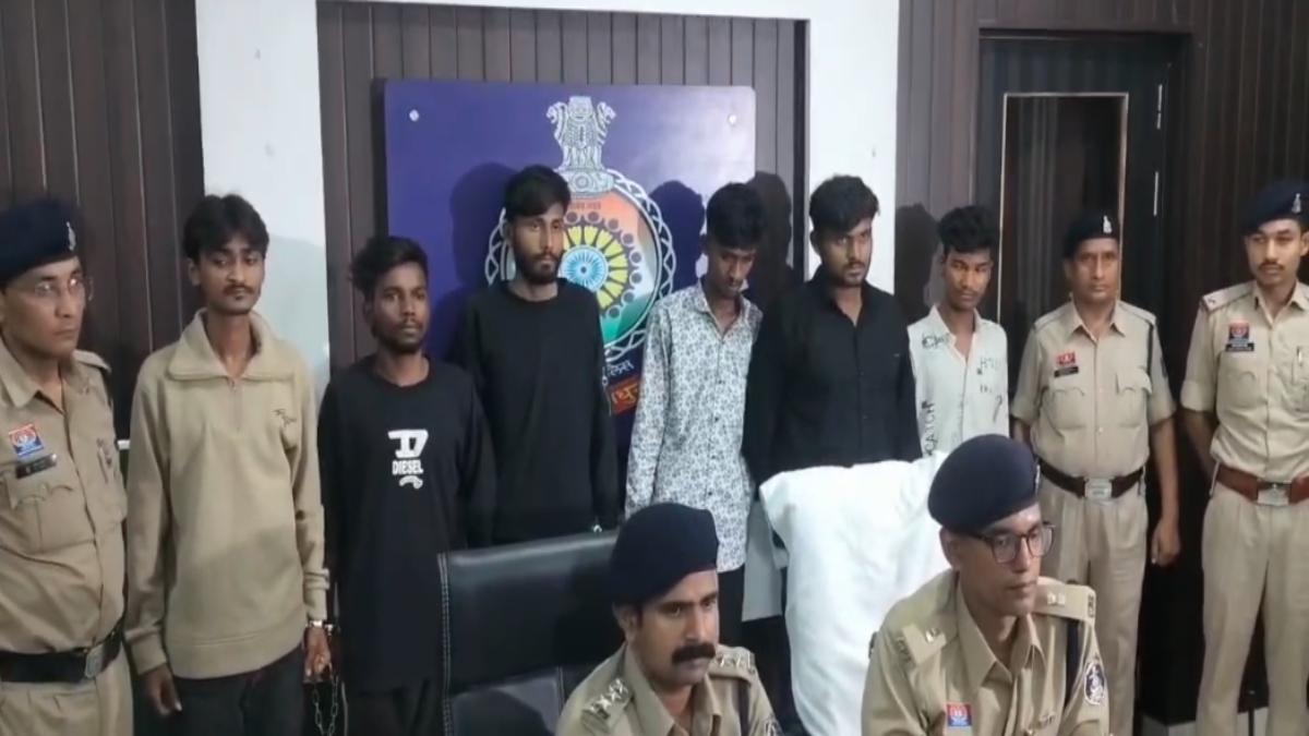 नशे के कारोबार पर पुलिस की बड़ी कार्रवाई, 1200 अल्प्राजोलम टैबलेट और 2 एयर गन के साथ 6 आरोपी गिरफ्तार