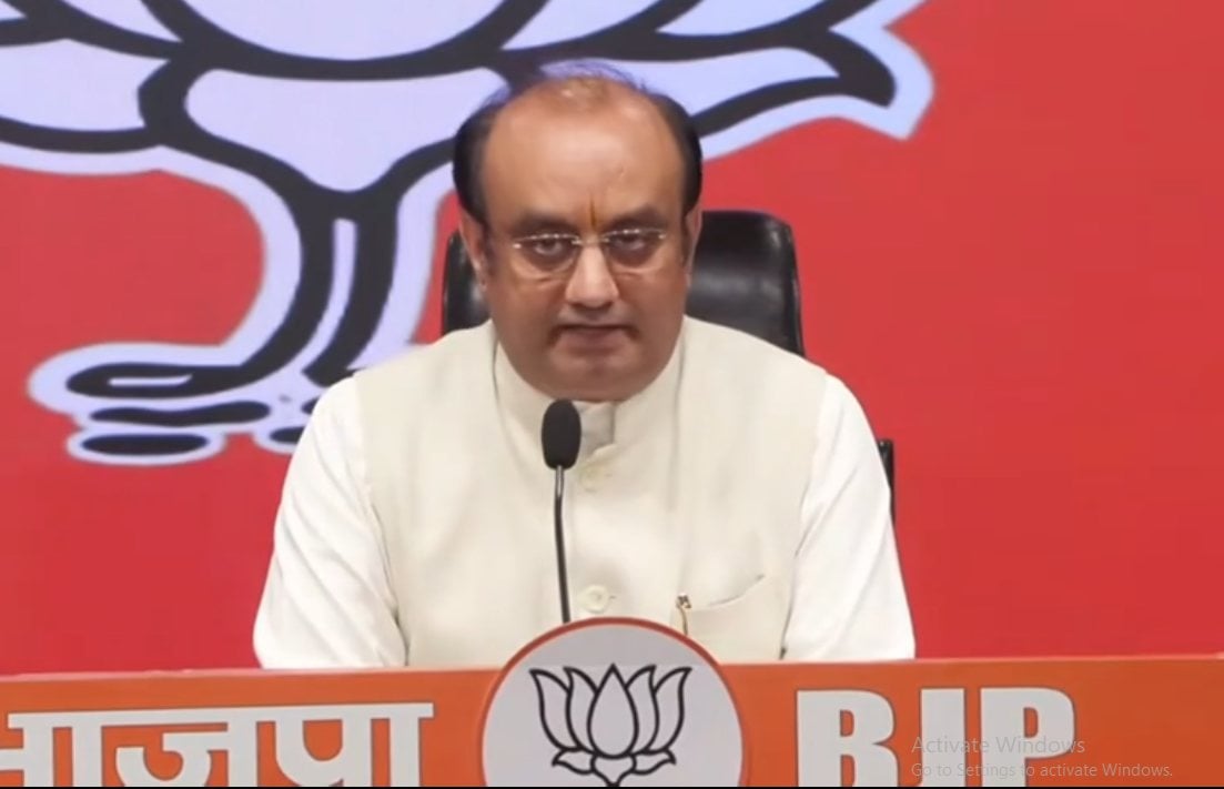 ‘राहुल गांधी में समझ और ज्ञान की कमी, असलियत को समझ नहीं पाते’, ज्ञानेश कुमार-SIR के मुद्दे पर BJP का पलटवार