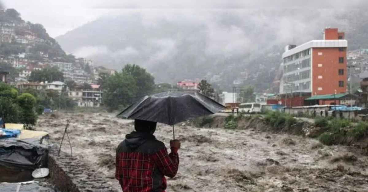 देवभूमि में आफत का अलर्ट! मौसम विभाग ने 2 दिनों के लिए जारी की भारी बारिश की चेतावनी, CM धामी ने अलर्ट रहने के दिए निर्देश