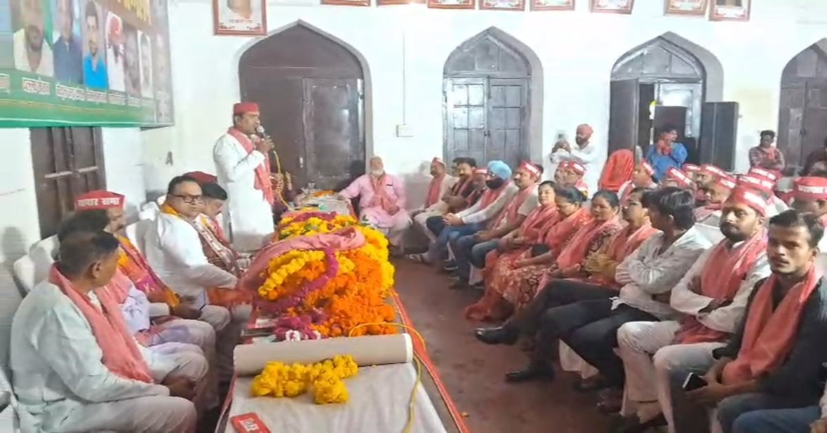 अयोध्या से 2027 का शंखनाद : PDA व्यापारी सम्मेलन में सपा की हुंकार, प्रवक्ता बोले- व्यापारी ही बनाएंगे सपा सरकार