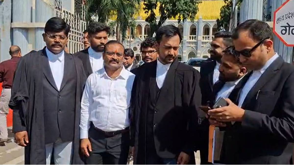 राजधानी के वकील के साथ मारपीट मामले में हाईकोर्ट का बड़ा दखलः पुलिस कार्रवाई पर लगाई रोक