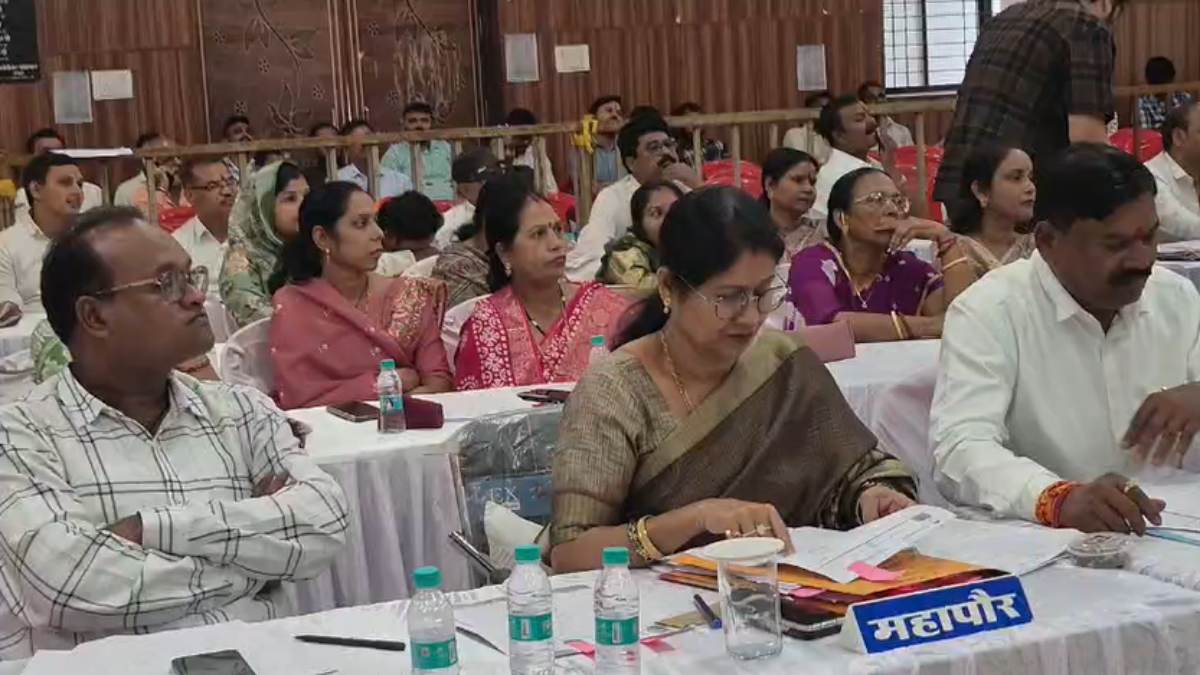 दुर्ग नगर निगम की सामान्य सभा में बवाल, टेंडर को लेकर भाजपा पार्षदों में दो घंटे तक तीखी बहस, महापौर को भी घेरा