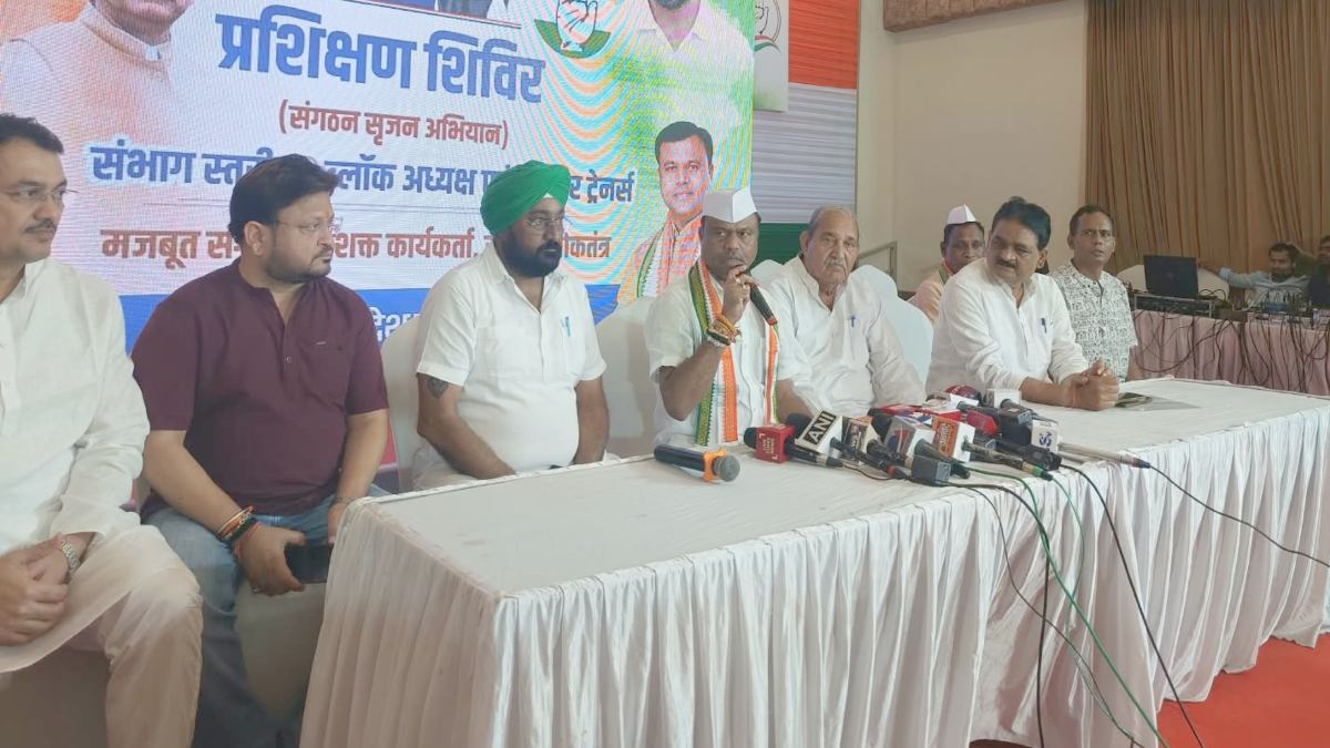 कांग्रेस के ब्लॉक अध्यक्षों को मिला प्रशिक्षण : दीपक बैज बोले – अब जमीनी स्तर पर काम करेगी कांग्रेस, BJP के खिलाफ लड़ेंगे 307 ब्लॉक अध्यक्ष