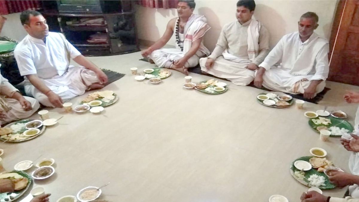 श्राद्ध में ब्राह्मण को ही क्यों कराया जाता है भोजन, ब्राह्मण की पत्नी को कराया जा सकता है भोजन?