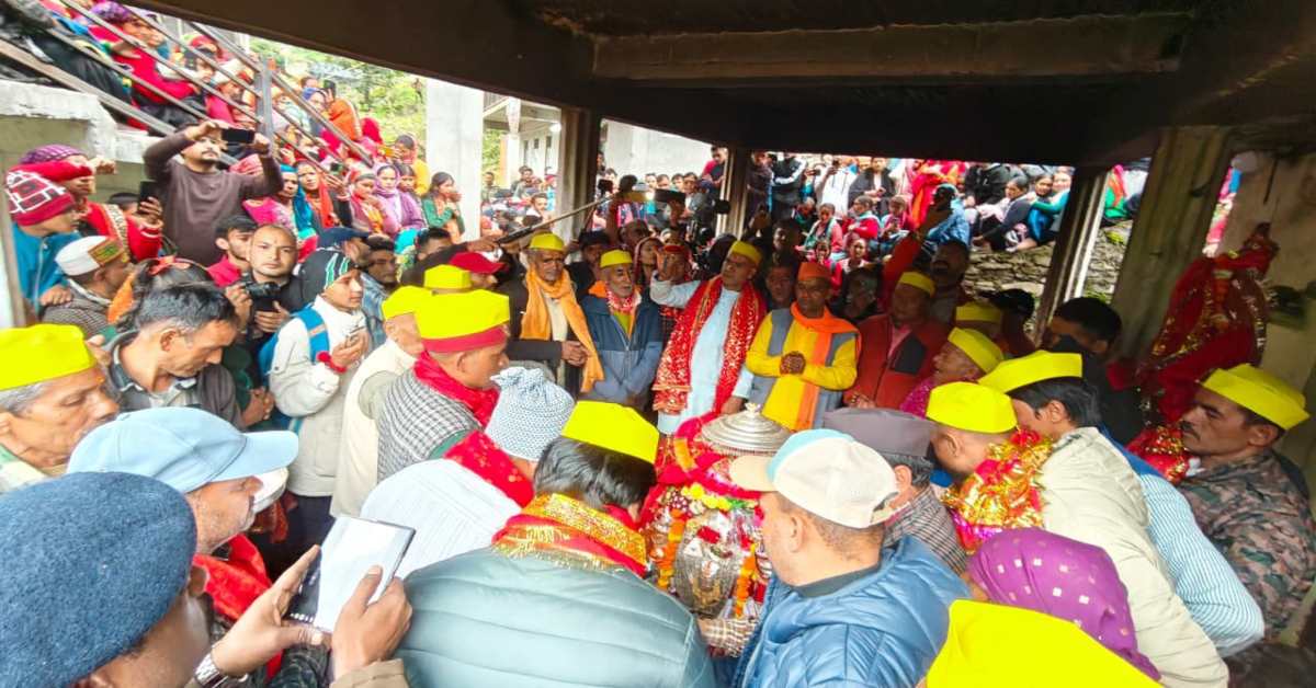 जागर-मांगल गीतों से गूंजा वाण, वेदनी के लिए रवाना हुईं मां नंदा