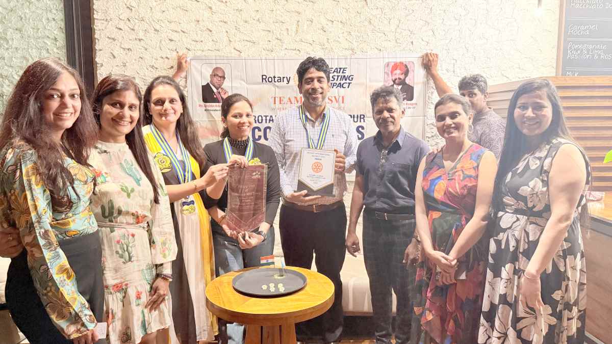 कोलंबो में Rotary Club Of Raipur Cosmo Divas ने किया फ्लैग एक्सचेंज, अंतर्राष्ट्रीय Rotary फेलोशिप को दिया नया आयाम