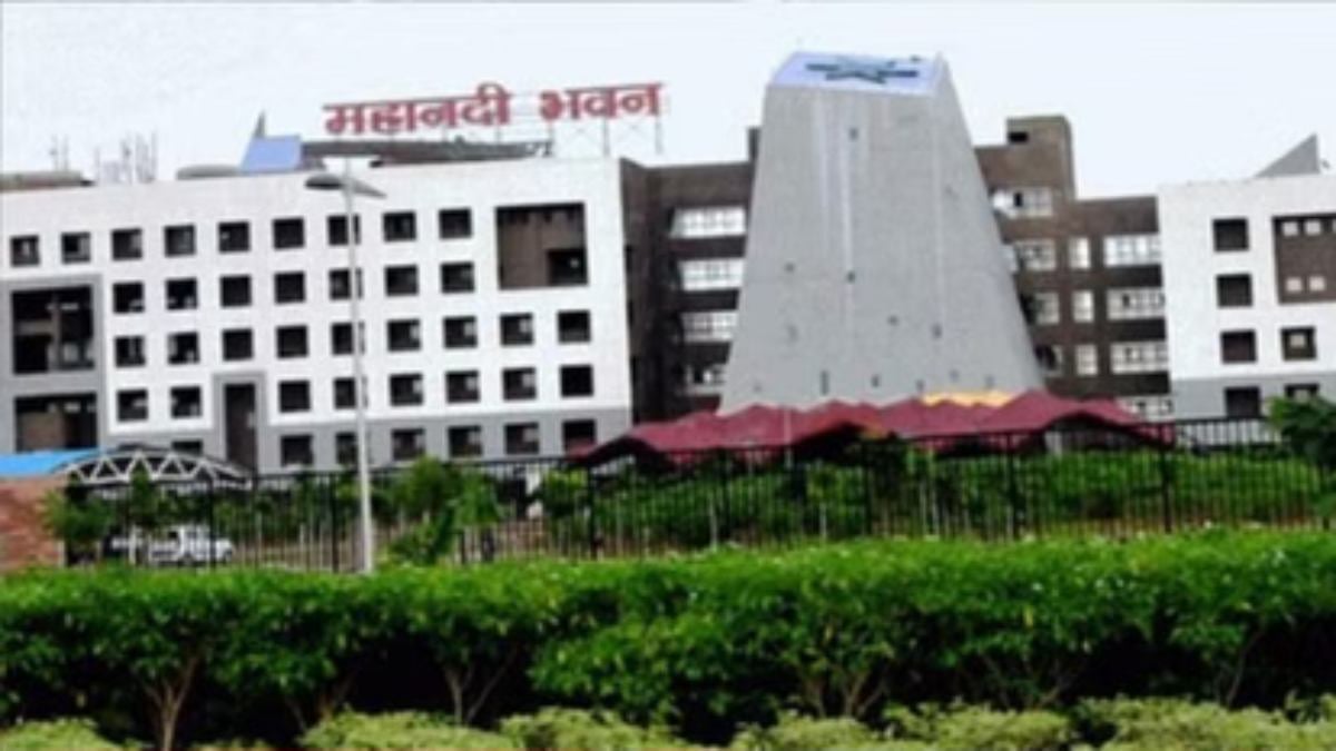 केंद्र के समान 60 % महंगाई भत्ता देने की मांग, मंत्रालयीन कर्मचारी संघ ने मुख्य सचिव को सौंपा ज्ञापन