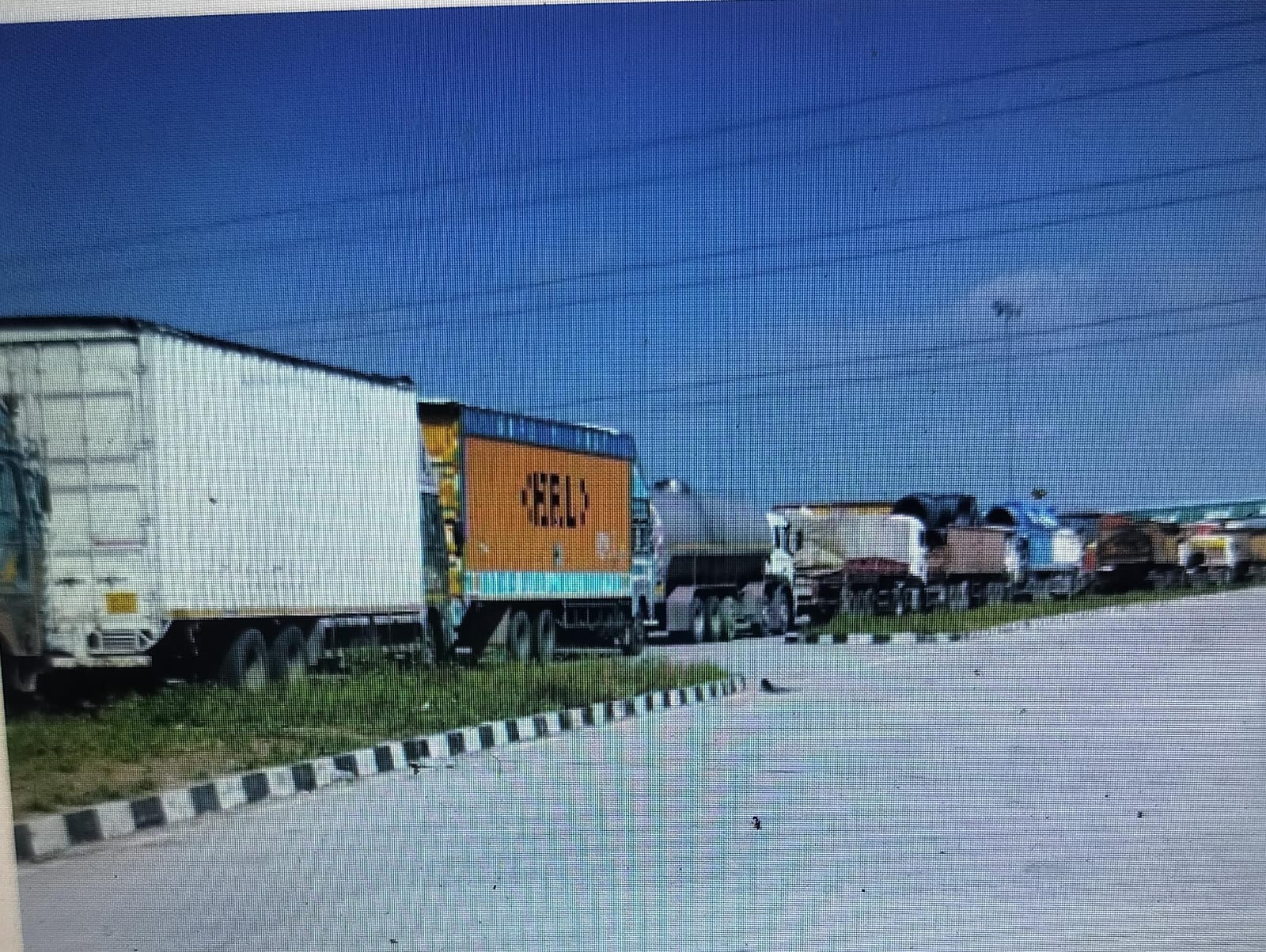 Ranchi News: NH-33 पर अचानक थम गई रफ्तार, तुरूप टोल पर कर्मचारियों की हड़ताल से लगा लंबा जाम, ऐसे सुलझा मामला
