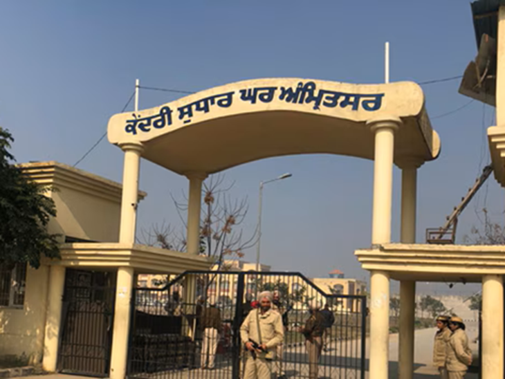भाई के अंतिम संस्कार से जेल लौटे कैदी की मौत, साथी कैदियों ने किया हंगामा; इलाज में देरी का लगाया आरोप