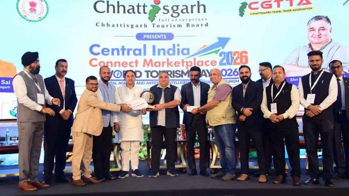गौरेला-पेण्ड्रा-मरवाही को विश्व पर्यटन दिवस पर ‘सर्वश्रेष्ठ जिला प्रमोशन अवॉर्ड’, पुरासांस्कृतिक धरोहर ‘धनपुर’ पर कॉफी टेबल बुक का विमोचन