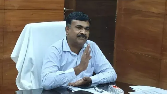 एसआईआर में फर्जीवाड़े पर निर्वाचन विभाग सख्त, विदेशी नागरिकों के लिए दस्तावेज बनाने वालों को चेतावनी