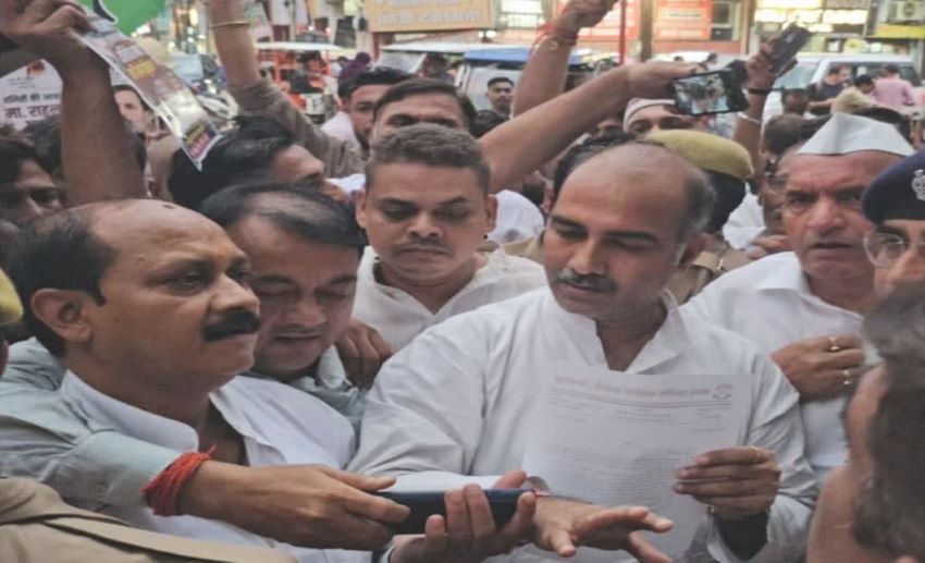 हल्द्वानी पहुंची राहुल गांधी पर मुकदमे की आग! कांग्रेस का ज़बरदस्त विरोध प्रदर्शन, पुलिस के साथ प्रदर्शनकारियों की तीखी नोकझोंक
