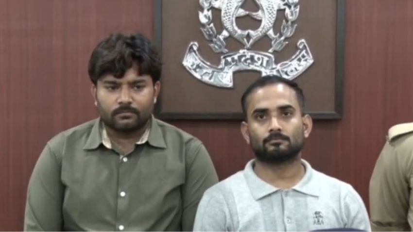 टेबल साफ करते-करते बनाया 5,600 करोड़ का काला साम्राज्य! कानपुर पुलिस की गिरफ्त में आया साइबर फ्रॉड का असली ‘मास्टरमाइंड’