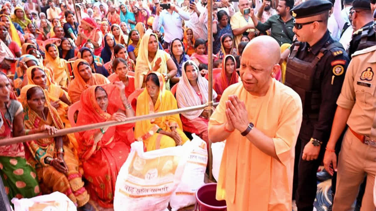 कुशीनगर में नारायणी नदी का कहर, एपी तटबंध टूटा; 35 गांव जलमग्न, CM योगी ने किया हवाई सर्वेक्षण