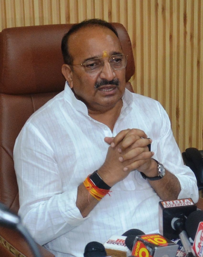 पर्ची से चल रही राहुल गांधी की सियासत? दिनेश प्रताप सिंह का सनसनीखेज दावा- पीछे बैठे दिल्ली के तीन लोग दे रहे थे निर्देश