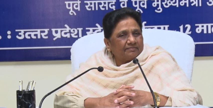 मायावती का दोतरफा हमला: एक तरफ EVM पर अविश्वास, दूसरी तरफ चंद्रशेखर आजाद पर साधा निशाना
