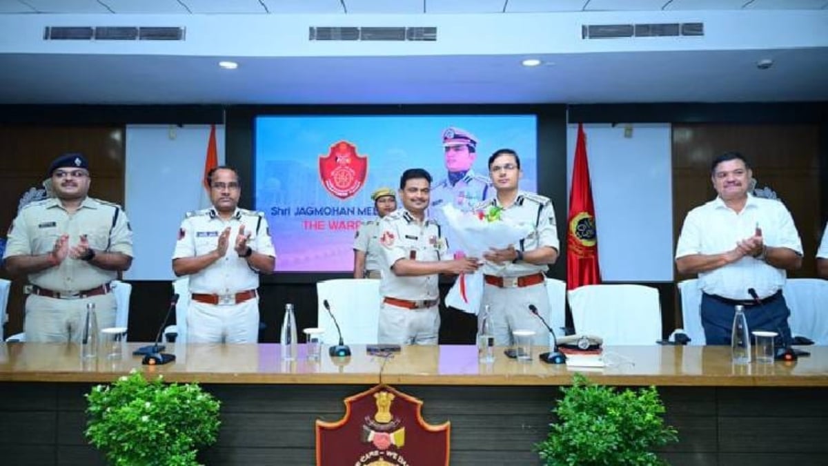 भुवनेश्वर के निवर्तमान डीसीपी जगमोहन मीना को कमिश्नरेट पुलिस ने दी भावपूर्ण विदाई: राष्ट्रपति द्रौपदी मुर्मू ने स्वीकार किया इस्तीफा