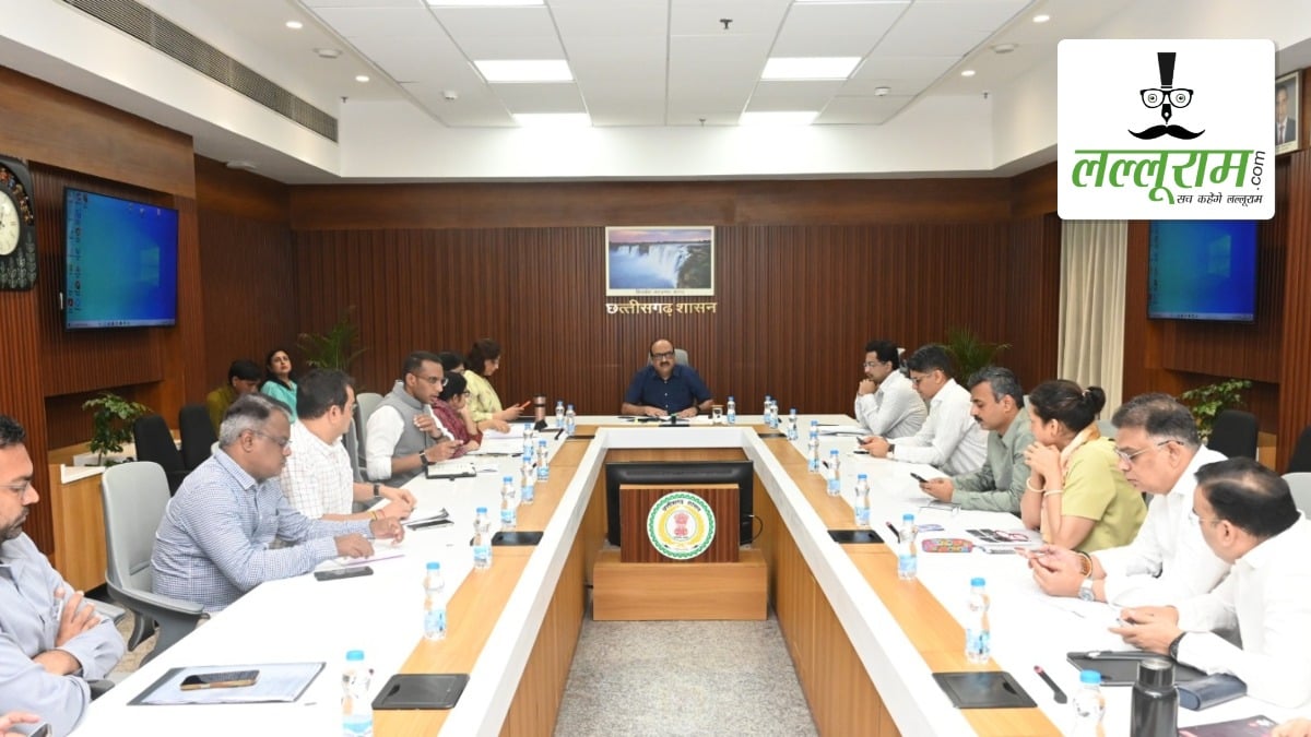 मुख्य सचिव ने की विभागीय योजनाओं की समीक्षा: धान खरीदी, सिटी वाटर प्लान, ई-व्हीकल और सिटी गैस पॉलिसी पर जोर, 30 सितंबर तक मांगी रिक्त पदों की जानकारी