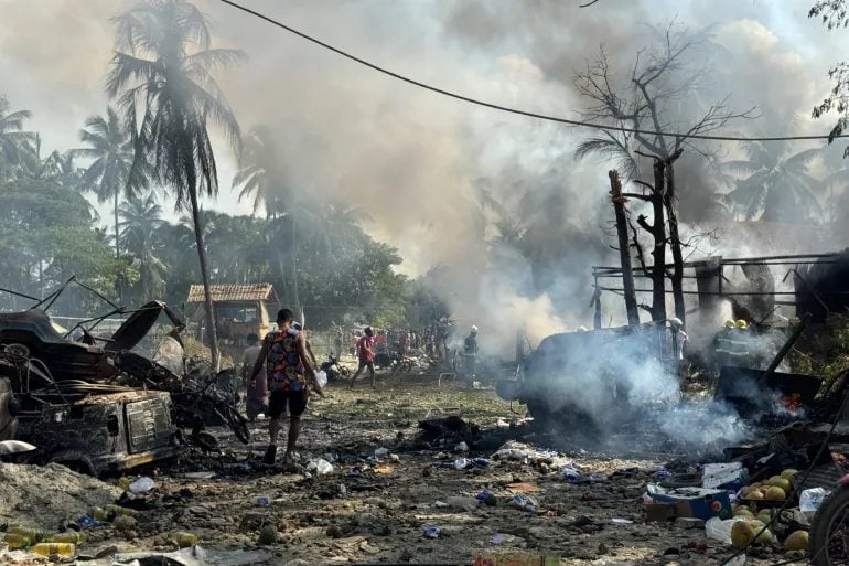 म्यांमार में बाजार के पास भीषण हवाई हमला, 49 लोगों की मौत और 58 घायल; अराकान आर्मी के कब्जे वाले इलाके में मची अफरा-तफरी