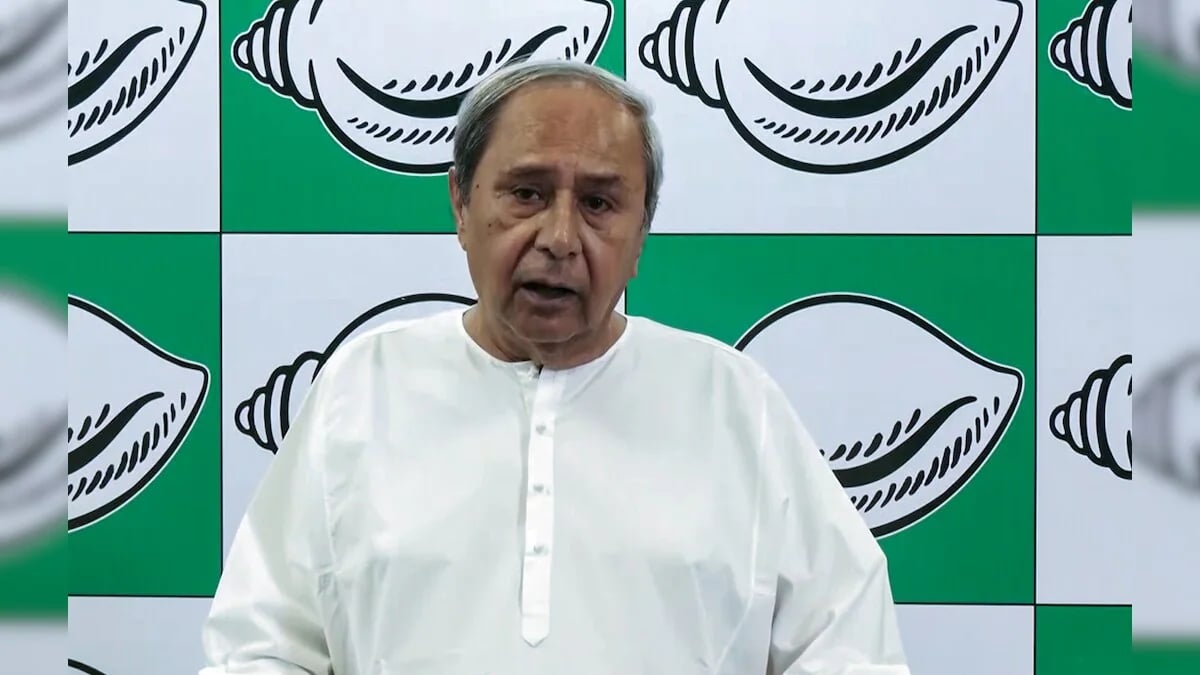 मुख्य चुनाव आयुक्त के इस्तीफे की मांग: नवीन पटनायक ने EC में मतभेद और SIR प्रक्रिया पर उठाए सवाल