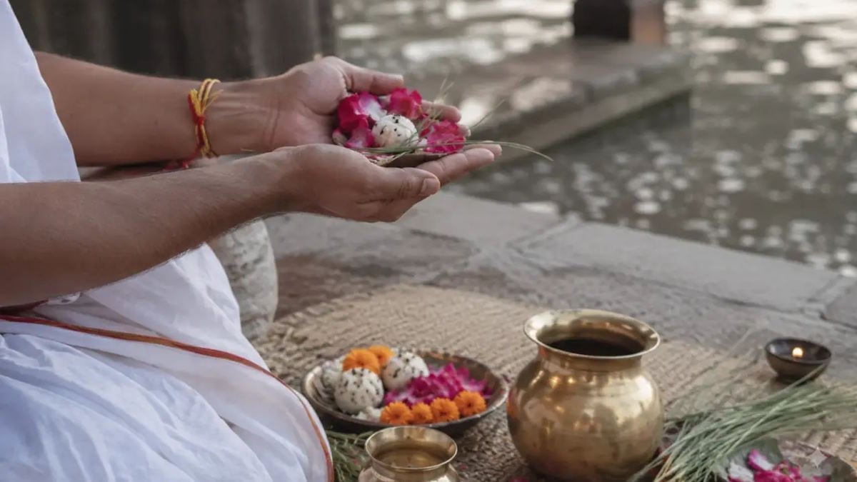 बेटी जिंदा है… फिर भी पिता ने किया उसका पिंडदान, मुस्लिम युवक से विवाह के बाद परिवार ने तोड़ा रिश्ता