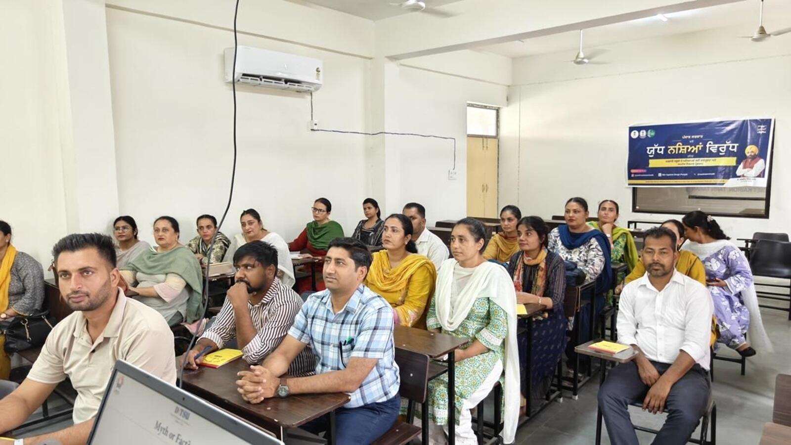 पंजाब के स्कूलों में नशे के खिलाफ खास पहल: 9वीं से 12वीं तक छात्रों को दिखाई जाएंगी डॉक्यूमेंट्री, 14 सप्ताह का होगा विशेष पाठ्यक्रम
