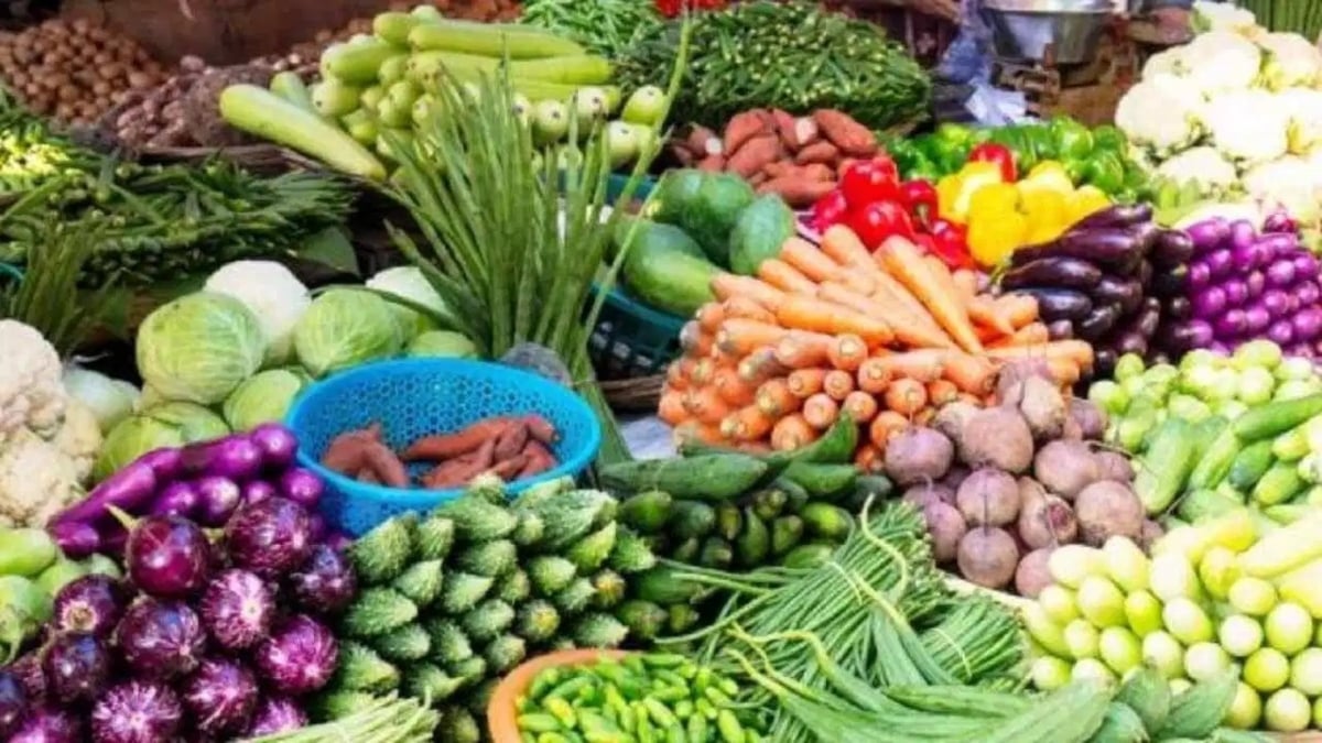 Vegetable Price Hike: प्याज के बाद नींबू-अदरक ने बिगाड़ा रसोई का बजट, जानें आगे कितनी बढ़ सकती है महंगाई